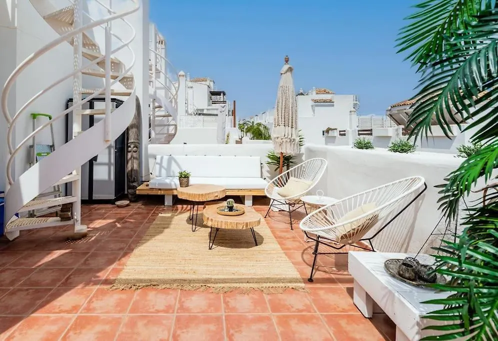 Duplex Penthouse With Sea Views contacts